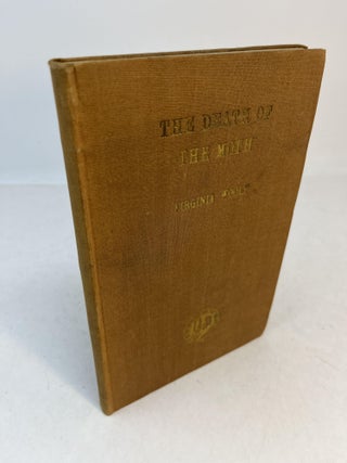 Item #32771 THE DEATH OF THE MOTH And Other Essays. Virginia Woolf